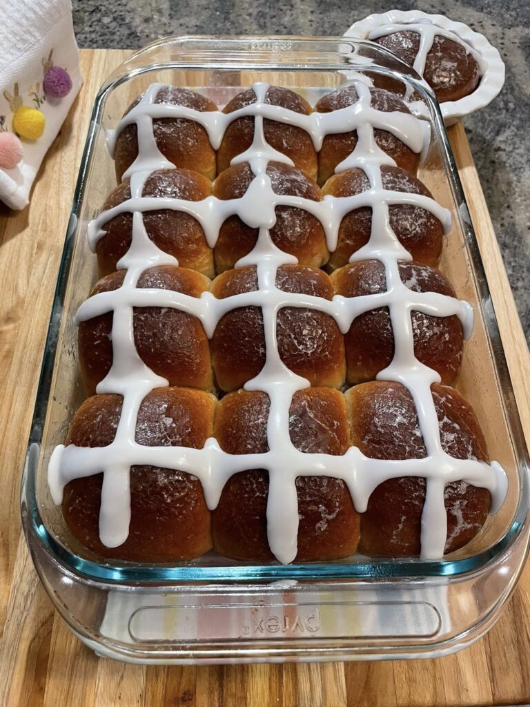 hot cross buns 9x13 pan, shiny vanilla glaze, icing crosses